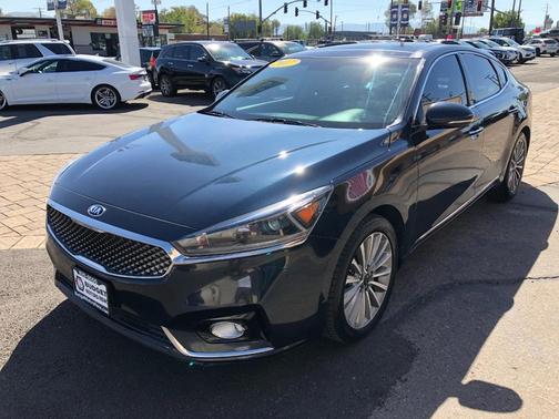 2017 Kia Cadenza Premium