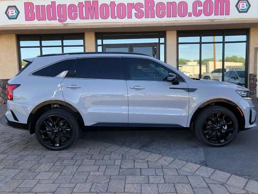 Wolf Gray 2022 Kia Sorento SX