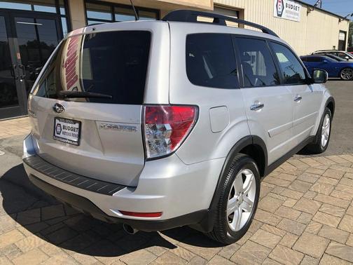 Spark Silver Metallic 2009 Subaru Forester 2.5 X