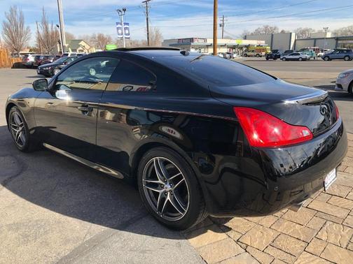 2013 INFINITI G37 Sport