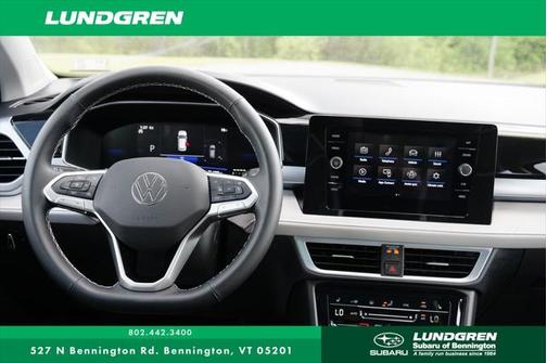 2025 Volkswagen Taos 1.5T SE