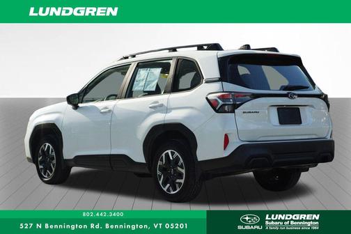 2025 Subaru Forester Base
