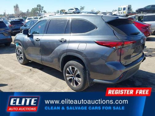 2021 Toyota Highlander Hybrid XLE