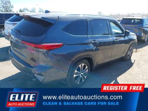 2021 Toyota Highlander Hybrid XLE