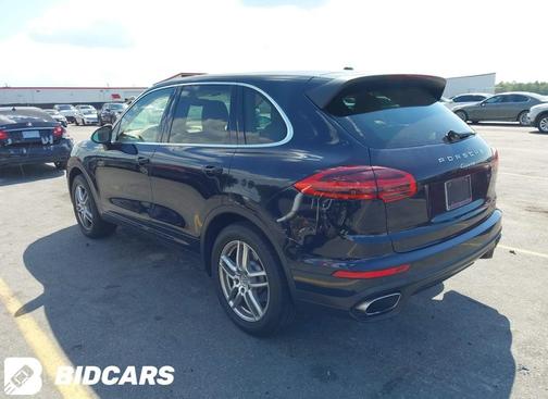 2016 Porsche Cayenne Cayenne