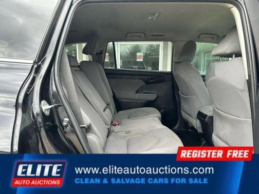 2021 Toyota Highlander LE