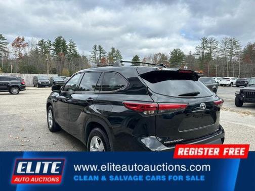 2021 Toyota Highlander LE