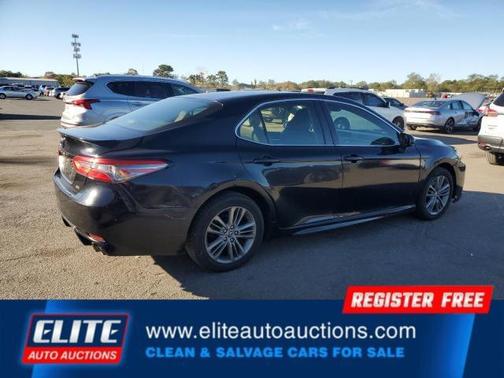 2018 Toyota Camry SE