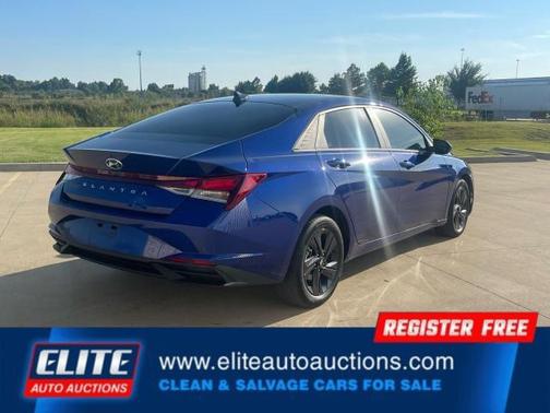 2022 Hyundai ELANTRA SEL