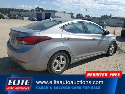 2015 Hyundai ELANTRA SE