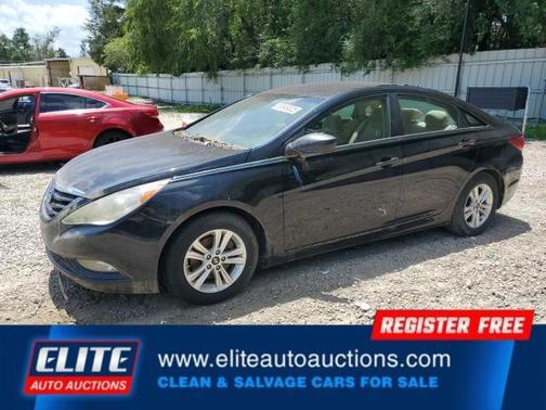 2013 Hyundai SONATA GLS