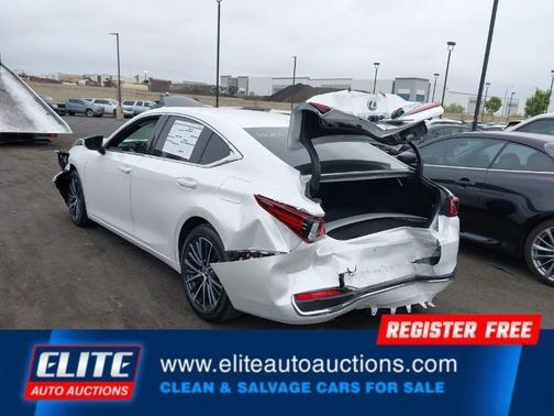 2025 Lexus ES 300h Base