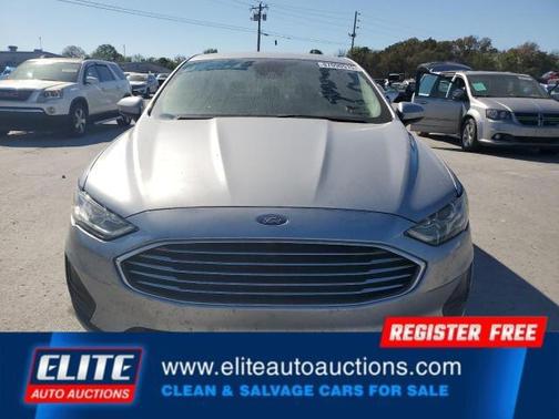 2020 Ford Fusion SE