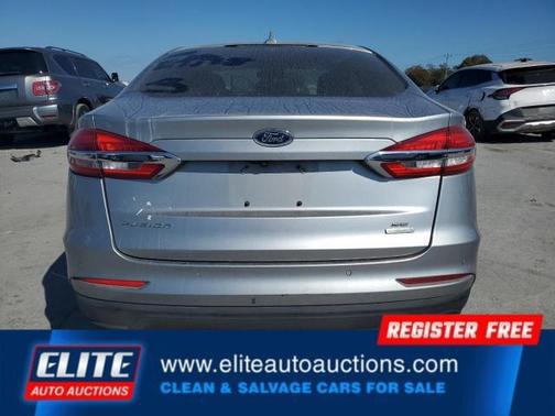 2020 Ford Fusion SE