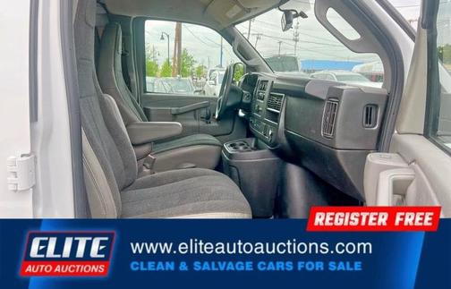 2022 GMC Savana 2500 Work Van