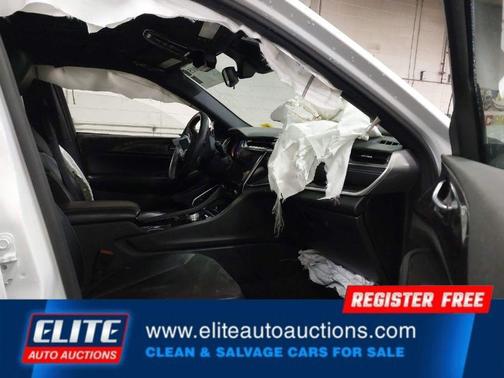 2022 Jeep Grand Cherokee L Altitude