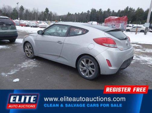 2017 Hyundai Veloster Base