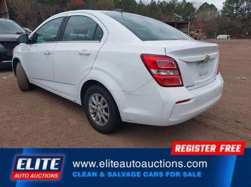 2017 Chevrolet Sonic LT