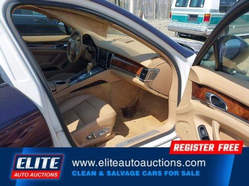 2012 Porsche Panamera 4