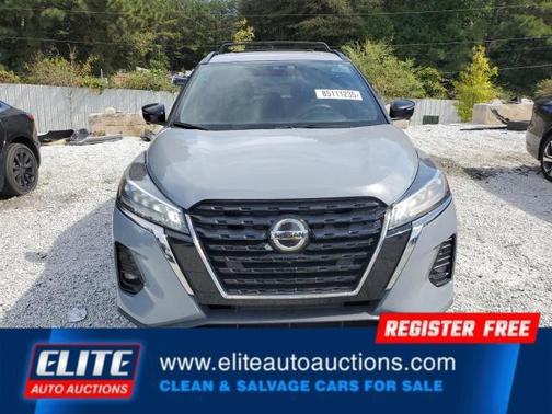 2021 Nissan Kicks SR