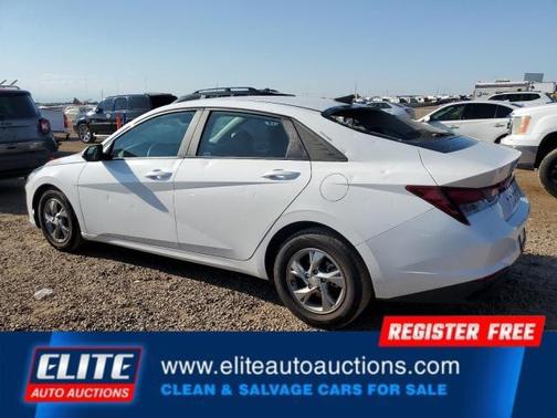 2023 Hyundai ELANTRA SE