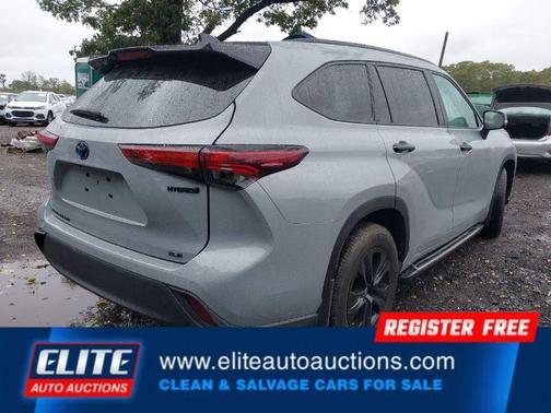 2024 Toyota Highlander Hybrid XLE