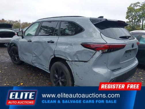 2024 Toyota Highlander Hybrid XLE