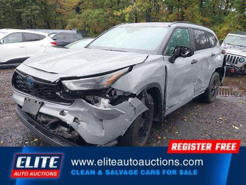 2024 Toyota Highlander Hybrid XLE