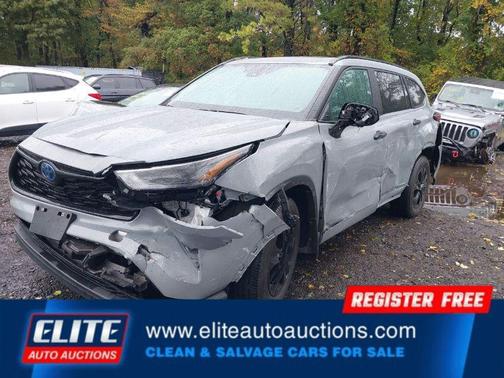 2024 Toyota Highlander Hybrid XLE