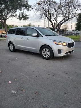 2017 Kia Sedona LX