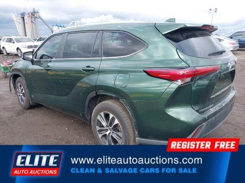 2023 Toyota Highlander Hybrid XLE