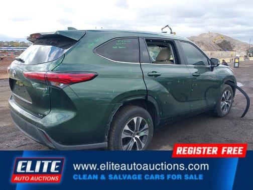 2023 Toyota Highlander Hybrid XLE