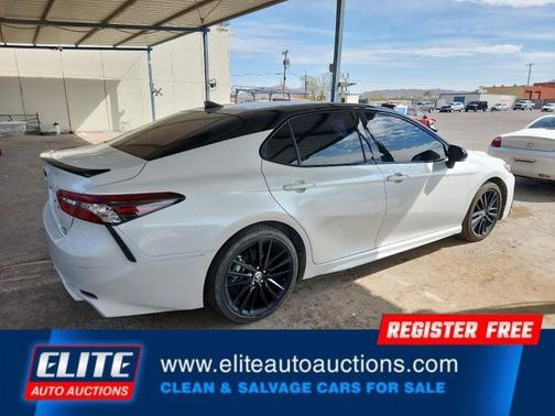 2024 Toyota Camry Hybrid SE