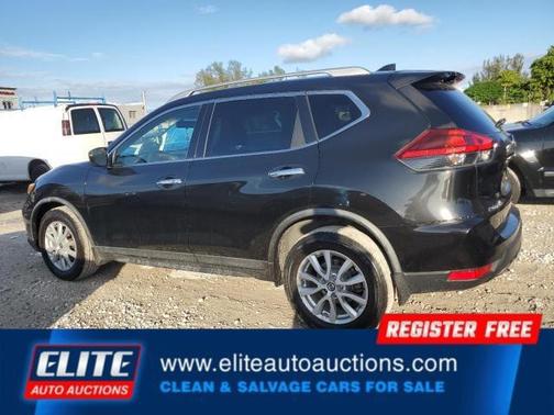 2018 Nissan Rogue SV