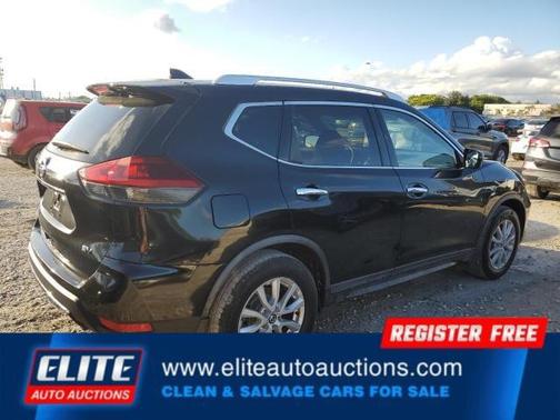 2018 Nissan Rogue SV