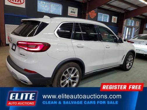 Alpine White 2022 BMW X5 PHEV xDrive45e