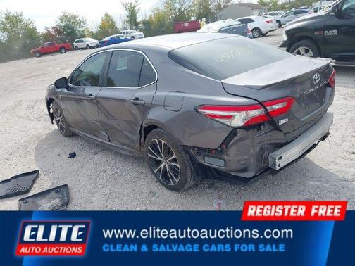 2018 Toyota Camry SE