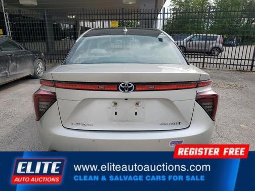 2018 Toyota Mirai Base