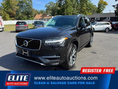 2017 Volvo XC90 T6 Momentum