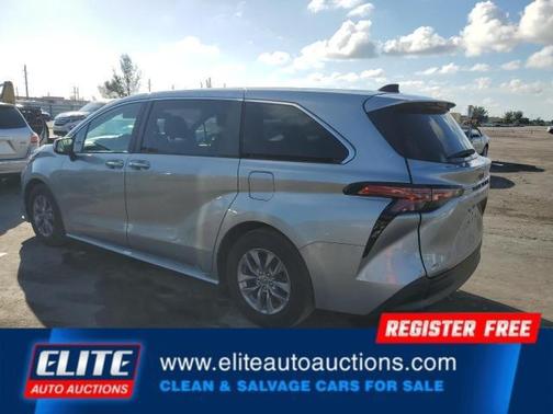 2021 Toyota Sienna XLE 7 Passenger