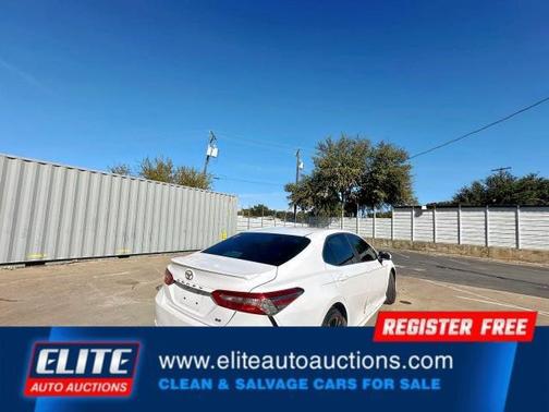 2018 Toyota Camry SE