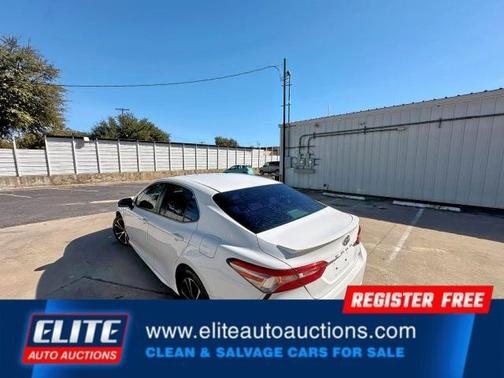 2018 Toyota Camry SE