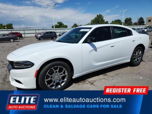 2017 Dodge Charger SE