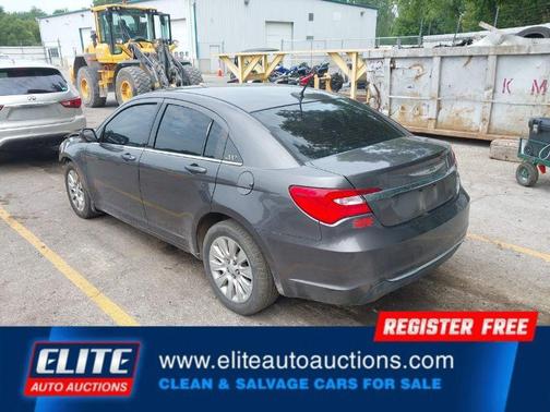 2014 Chrysler 200 LX