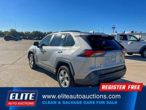 2020 Toyota RAV4 XLE