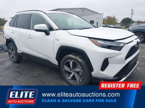 2024 Toyota RAV4 Prime SE