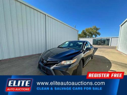 2020 Toyota Camry SE