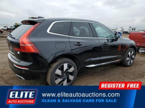 2021 Volvo XC60 Recharge Plug-In Hybrid T8 Inscription Expression