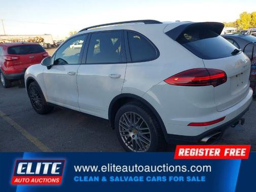 2016 Porsche Cayenne Cayenne