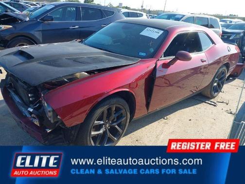 2022 Dodge Challenger SXT